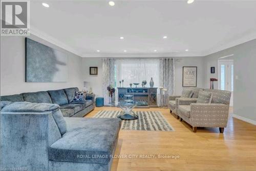 12 Hope Crescent, Belleville, ON - Indoor Photo Showing Living Room