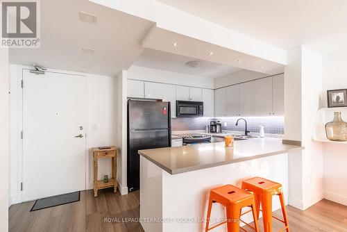 803 - 330 Adelaide Street E, Toronto, ON - Indoor Photo Showing Kitchen