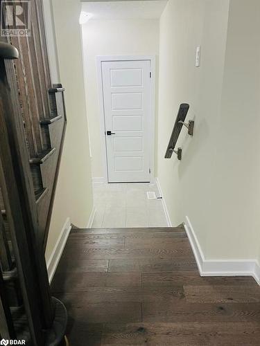 Corridor featuring light wood-type flooring - 113 Stern Drive, Welland, ON - Indoor Photo Showing Other Room