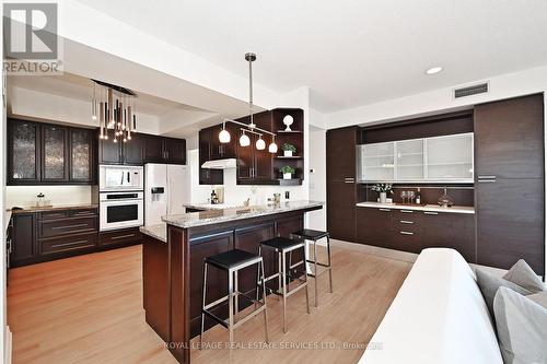 Ph 3 - 850 Steeles Avenue W, Vaughan, ON - Indoor Photo Showing Kitchen