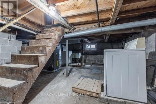 305 Lincoln Street, Welland, ON - Indoor