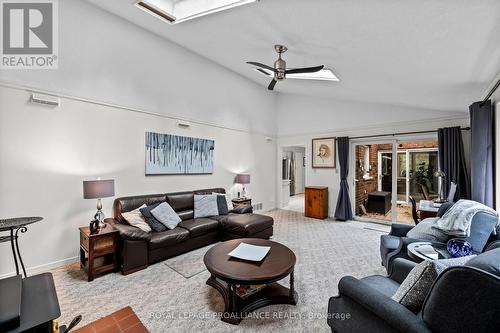 6 Mohawk Avenue, Brighton, ON - Indoor Photo Showing Living Room