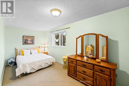 6 Mohawk Avenue, Brighton, ON - Indoor Photo Showing Bedroom