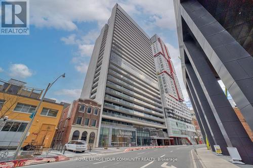 1711 - 330 Richmond Street W, Toronto, ON - Outdoor With Facade