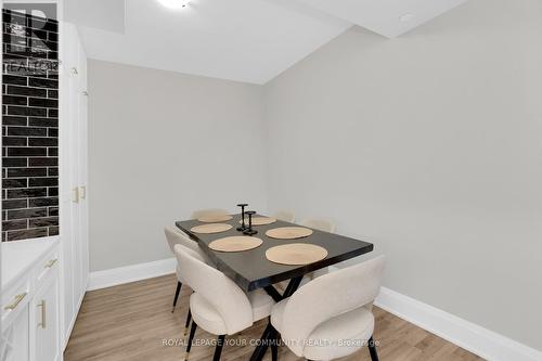 523 - 9085 Jane Street, Vaughan, ON - Indoor Photo Showing Dining Room