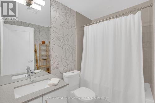 523 - 9085 Jane Street, Vaughan, ON - Indoor Photo Showing Bathroom