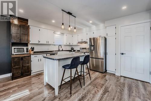 769 John Street W, North Perth, ON - Indoor Photo Showing Kitchen With Upgraded Kitchen