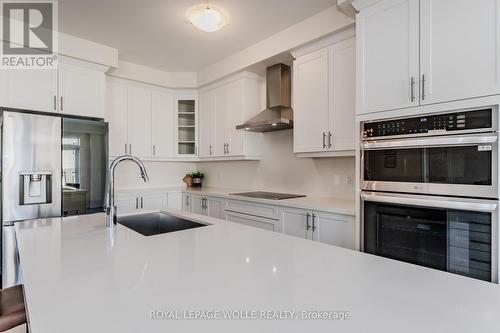 261 Broadacre Drive, Kitchener, ON - Indoor Photo Showing Kitchen With Upgraded Kitchen