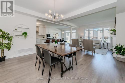 261 Broadacre Drive, Kitchener, ON - Indoor Photo Showing Dining Room