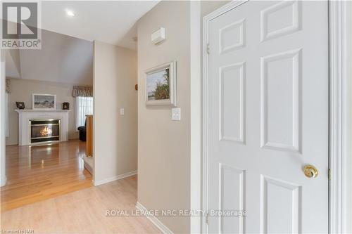 3508 Heritage Lane, Lincoln (980 - Lincoln-Jordan/Vineland), ON - Indoor Photo Showing Other Room With Fireplace