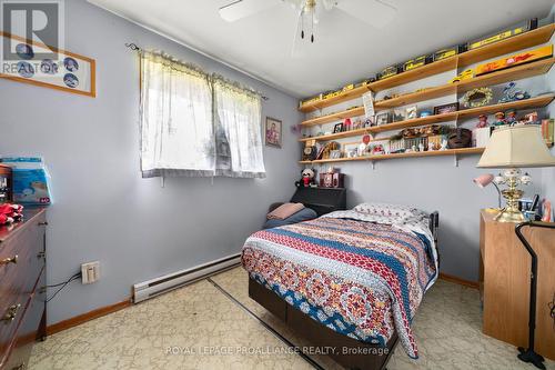 6089 Old Highway 2, Tyendinaga, ON - Indoor Photo Showing Bedroom