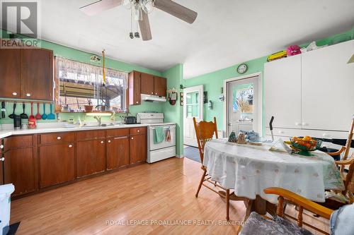 6089 Old Highway 2, Tyendinaga, ON - Indoor Photo Showing Kitchen