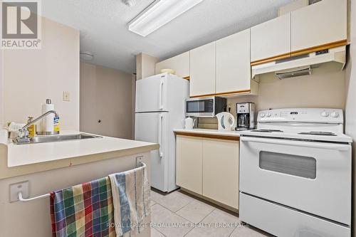 409 - 675 Davis Drive, Kingston (East Gardiners Rd), ON - Indoor Photo Showing Kitchen