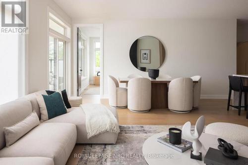 5 - 205 St.Davids Road, Thorold (558 - Confederation Heights), ON - Indoor Photo Showing Living Room