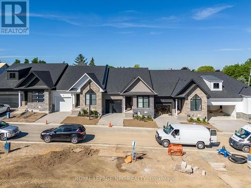 5 - 205 St.Davids Road, Thorold (558 - Confederation Heights), ON - Outdoor With Facade