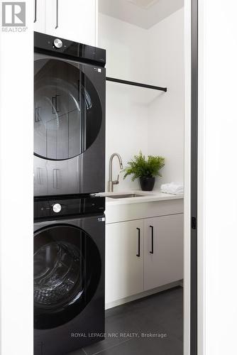 5 - 205 St.Davids Road, Thorold (558 - Confederation Heights), ON - Indoor Photo Showing Laundry Room