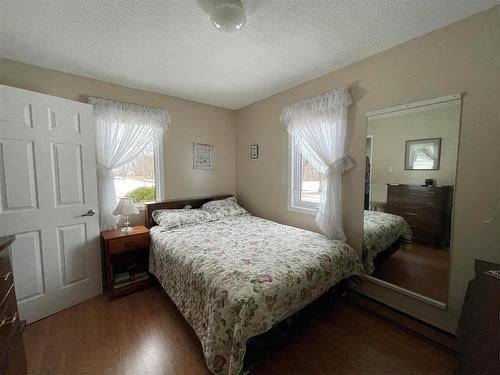 Swan River, Manitoba - Indoor Photo Showing Bedroom