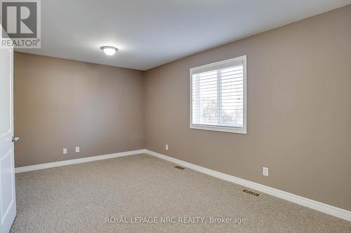 1254 Orchard Avenue, Fort Erie (334 - Crescent Park), ON - Indoor Photo Showing Other Room