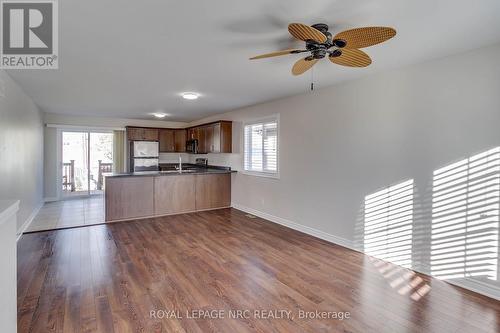 1254 Orchard Avenue, Fort Erie (334 - Crescent Park), ON - Indoor Photo Showing Kitchen