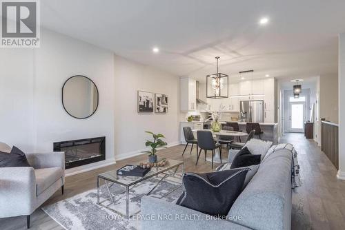 10 - 205 St.Davids Road, Thorold (558 - Confederation Heights), ON - Indoor Photo Showing Living Room With Fireplace