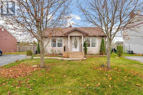 17 Inkerman Avenue, Prince Edward County (Picton), ON - Outdoor