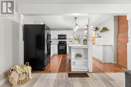 17 Inkerman Avenue, Prince Edward County (Picton), ON - Indoor Photo Showing Kitchen