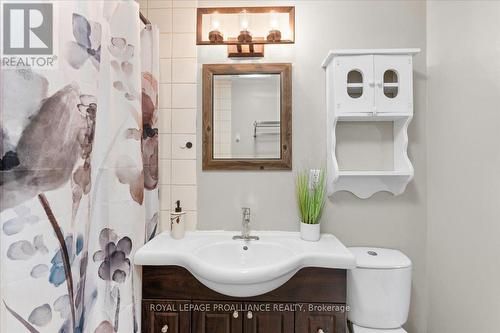 17 Inkerman Avenue, Prince Edward County (Picton), ON - Indoor Photo Showing Bathroom