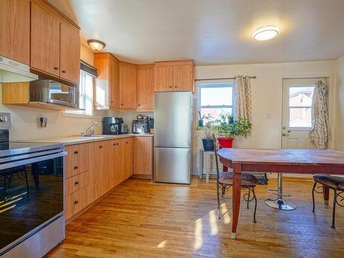 Cuisine - 1021 Rue Deschaillons, Sherbrooke (Fleurimont), QC - Indoor Photo Showing Kitchen