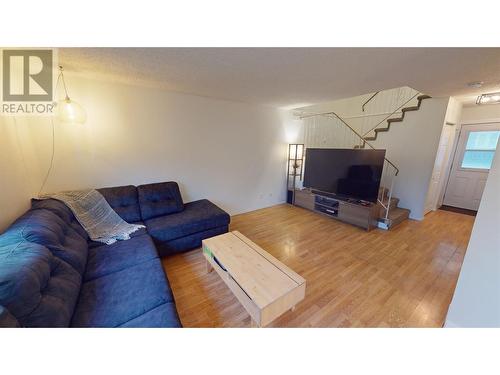 2309 7Th Street N, Cranbrook, BC - Indoor Photo Showing Living Room