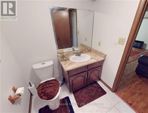 31 Wiltshire Boulevard, Welland, ON - Indoor Photo Showing Bathroom