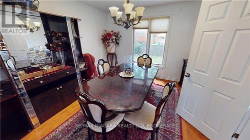 31 Wiltshire Boulevard, Welland, ON - Indoor Photo Showing Dining Room