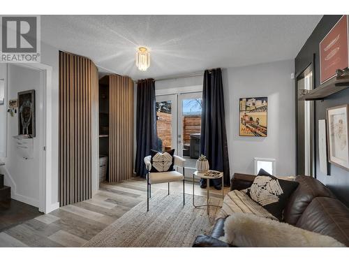 388 Explorer Crescent, Prince George, BC - Indoor Photo Showing Living Room