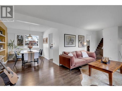 388 Explorer Crescent, Prince George, BC - Indoor Photo Showing Living Room