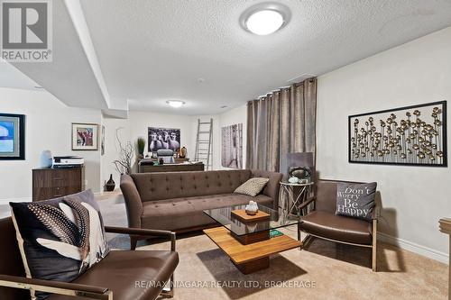 14 Lucia Court, Niagara-On-The-Lake, ON - Indoor Photo Showing Living Room