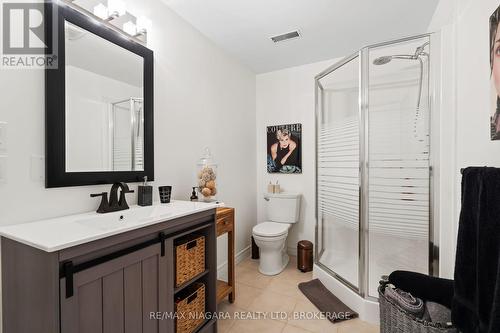 14 Lucia Court, Niagara-On-The-Lake, ON - Indoor Photo Showing Bathroom