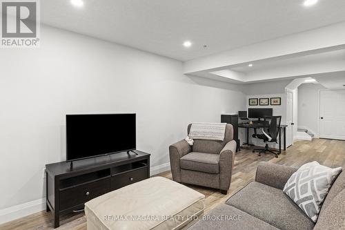 7 - 10 Stonecairn Drive, Cambridge, ON - Indoor