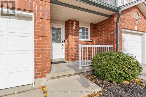 7 - 10 Stonecairn Drive, Cambridge, ON - Outdoor With Exterior