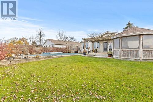 32 Manley Crescent, Thorold (558 - Confederation Heights), ON - Outdoor With Deck Patio Veranda