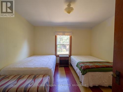 10209 Camelot Drive, Wainfleet (Lakeshore), ON - Indoor Photo Showing Bedroom