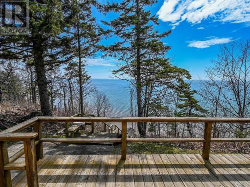 10209 Camelot Drive, Wainfleet (Lakeshore), ON - Outdoor With Deck Patio Veranda