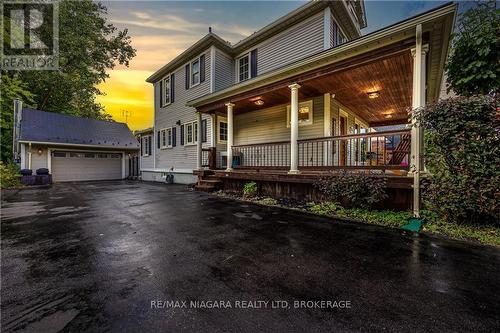 7967 Booth Street, Niagara Falls, ON - Outdoor With Deck Patio Veranda