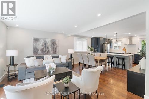 14 Laguna Crescent, St. Catharines (441 - Bunting/Linwell), ON - Indoor Photo Showing Living Room