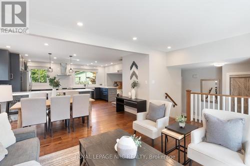 14 Laguna Crescent, St. Catharines (441 - Bunting/Linwell), ON - Indoor Photo Showing Living Room