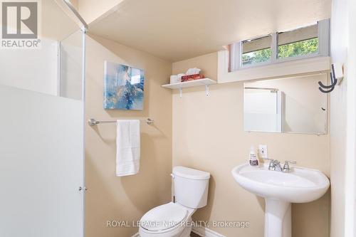 14 Laguna Crescent, St. Catharines (441 - Bunting/Linwell), ON - Indoor Photo Showing Bathroom