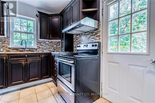 139 Pleasant Avenue, St. Catharines, ON - Indoor Photo Showing Kitchen With Double Sink