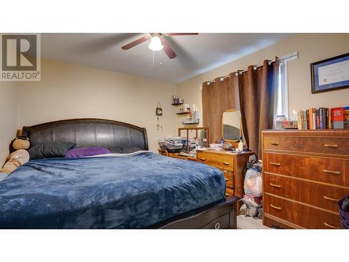 1707 45 Street, Vernon, BC - Indoor Photo Showing Bedroom