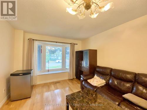 77 Ambercroft Boulevard, Toronto (Steeles), ON - Indoor