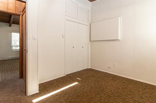 4902 Lakeshore Road, Kelowna, BC - Indoor Photo Showing Other Room