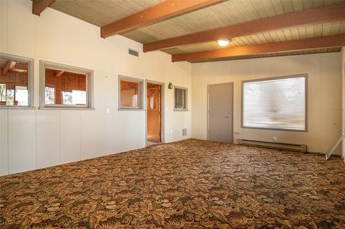 4902 Lakeshore Road, Kelowna, BC - Indoor Photo Showing Other Room