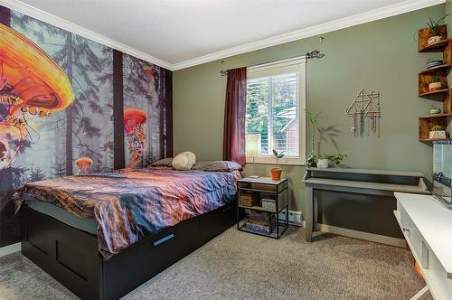 677 Drummond Court, Kelowna, BC - Indoor Photo Showing Bedroom